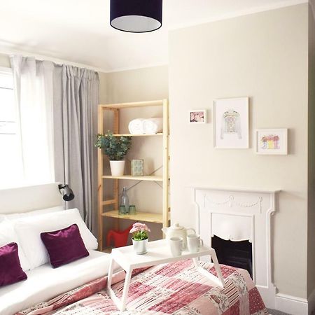 Charming Three Bed Home Near City Centre And Hospital Southampton Buitenkant foto