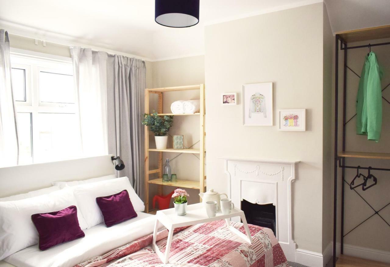 Charming Three Bed Home Near City Centre And Hospital Southampton Buitenkant foto