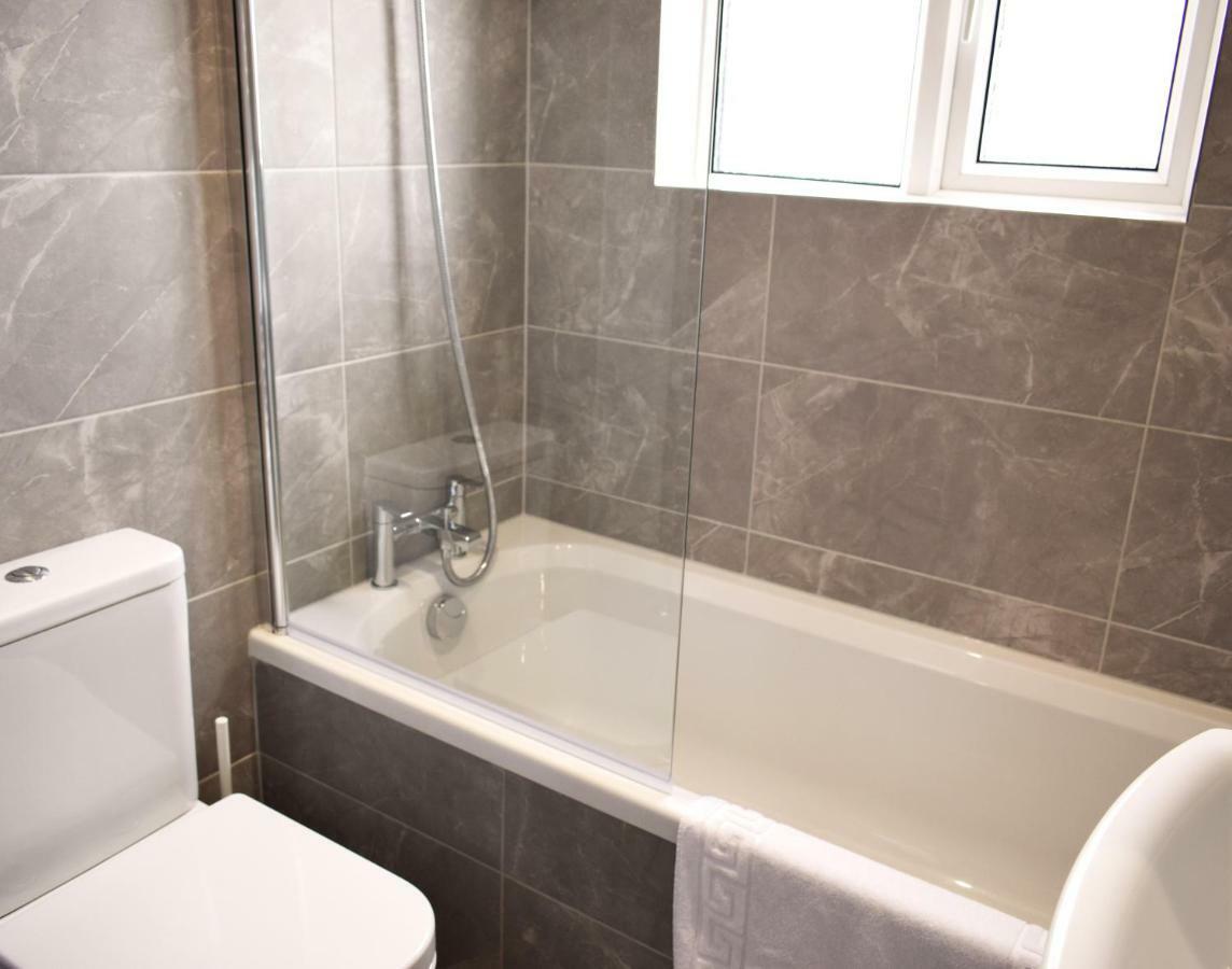 Charming Three Bed Home Near City Centre And Hospital Southampton Buitenkant foto
