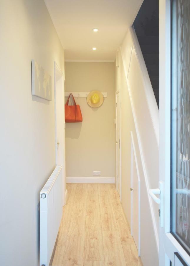 Charming Three Bed Home Near City Centre And Hospital Southampton Buitenkant foto
